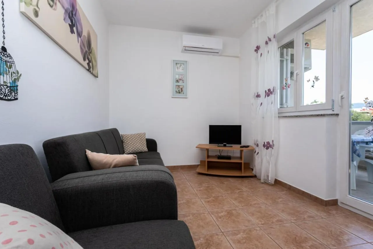 Apartments Katarina Silo  0*, Silo (Krk) Croatia
