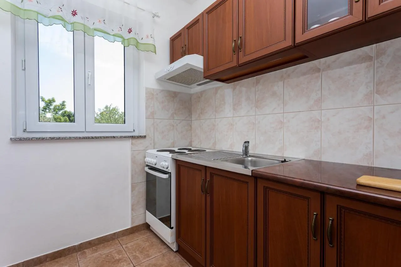 Apartments Katarina Silo  Croatia