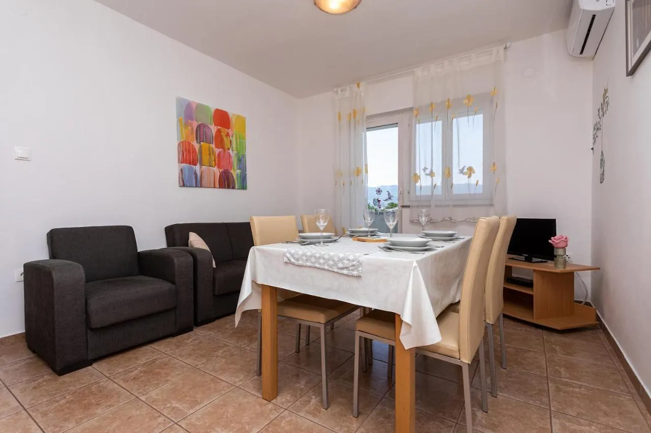 Apartments Katarina Šilo