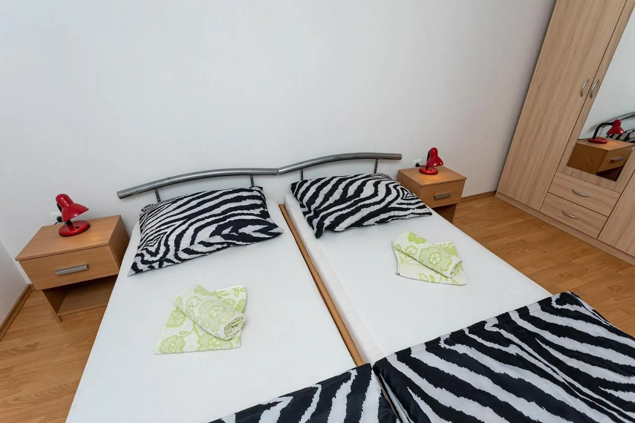 Apartments Katarina Silo  Croatia