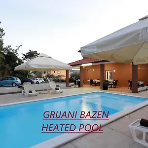 Riviera-silo Hotel